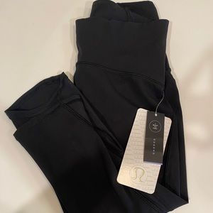 Lululemon “Train Times Crop” legging